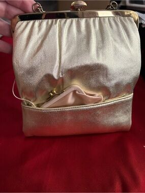 VTG HL Gold Clutch Purse W/Attached Coin Purse & Adj Chain Strap Clasp Closure